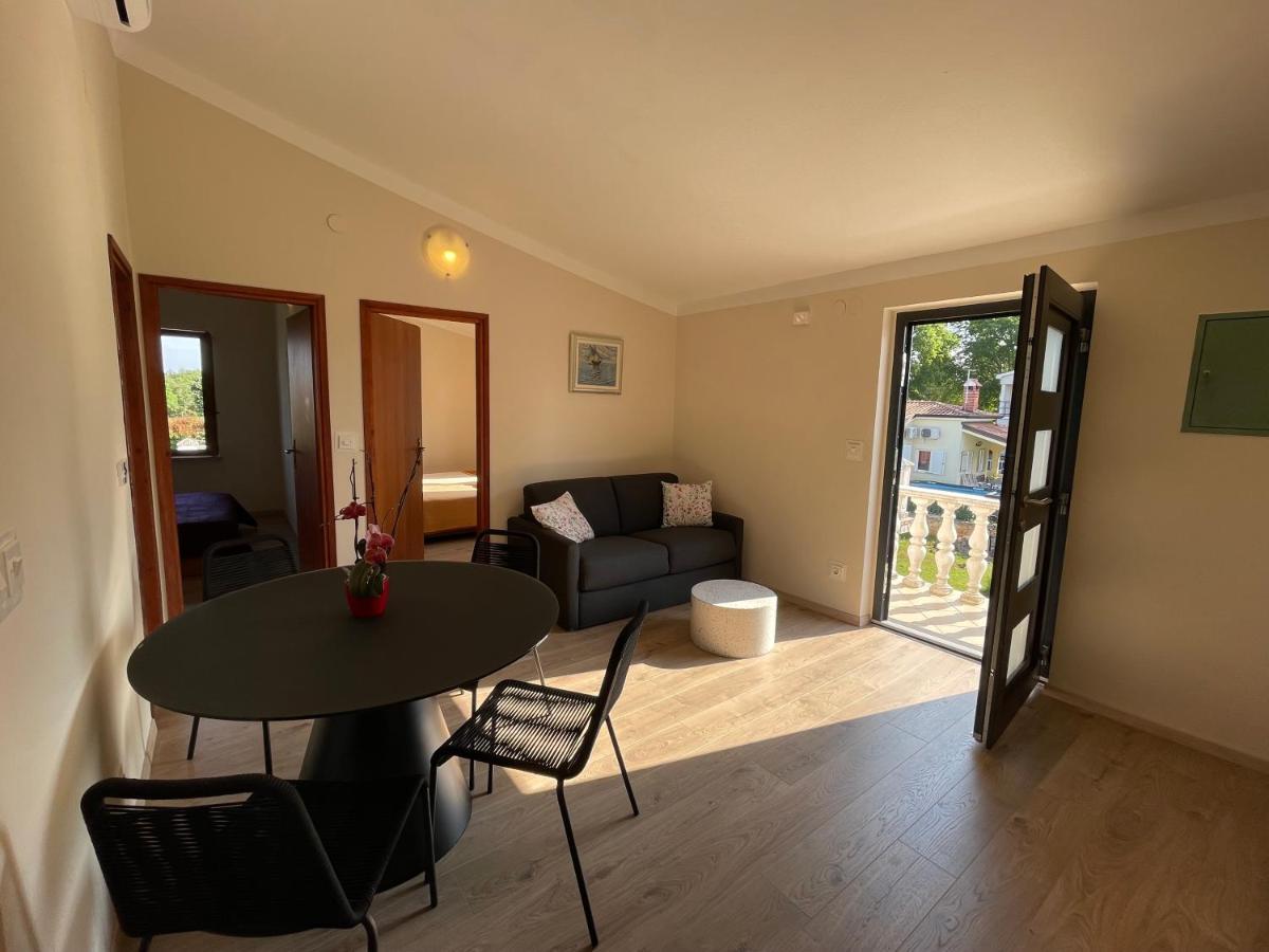 Apartmani Martina Пореч Экстерьер фото