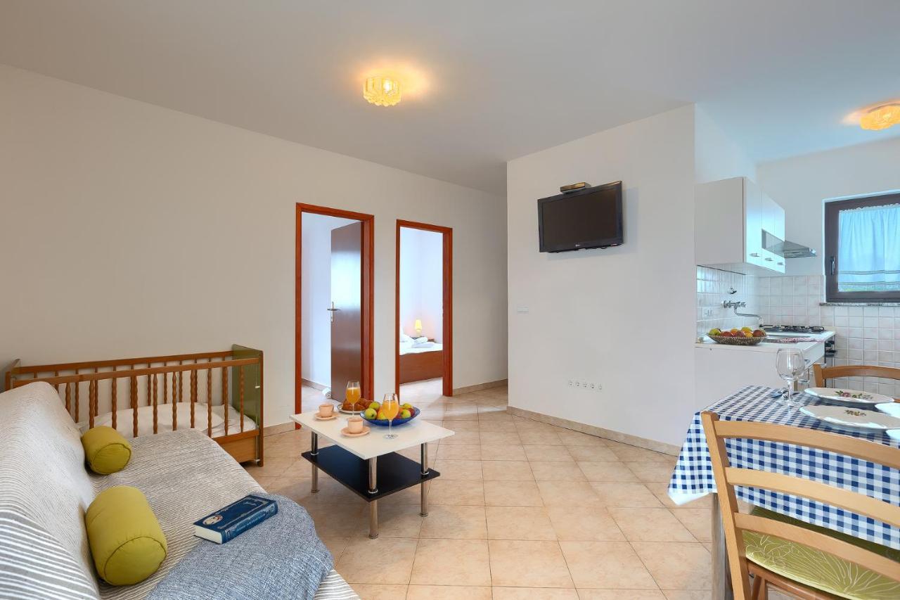 Apartmani Martina Пореч Экстерьер фото