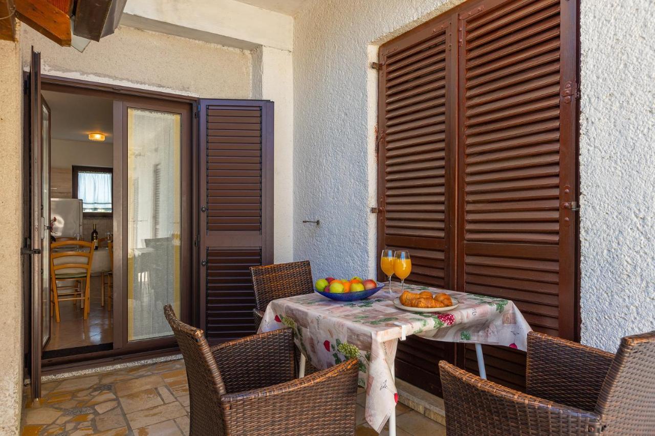Apartmani Martina Пореч Экстерьер фото