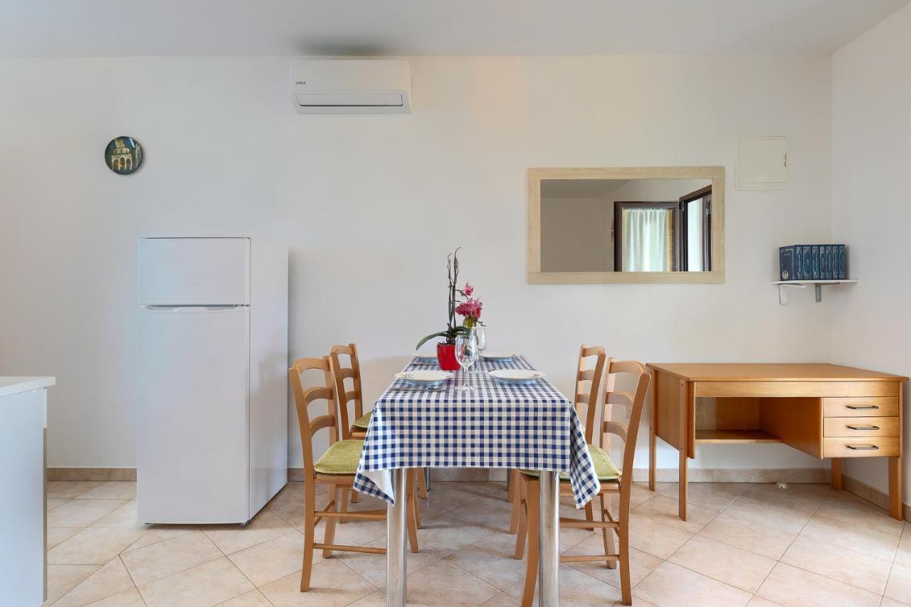 Apartmani Martina Пореч Экстерьер фото