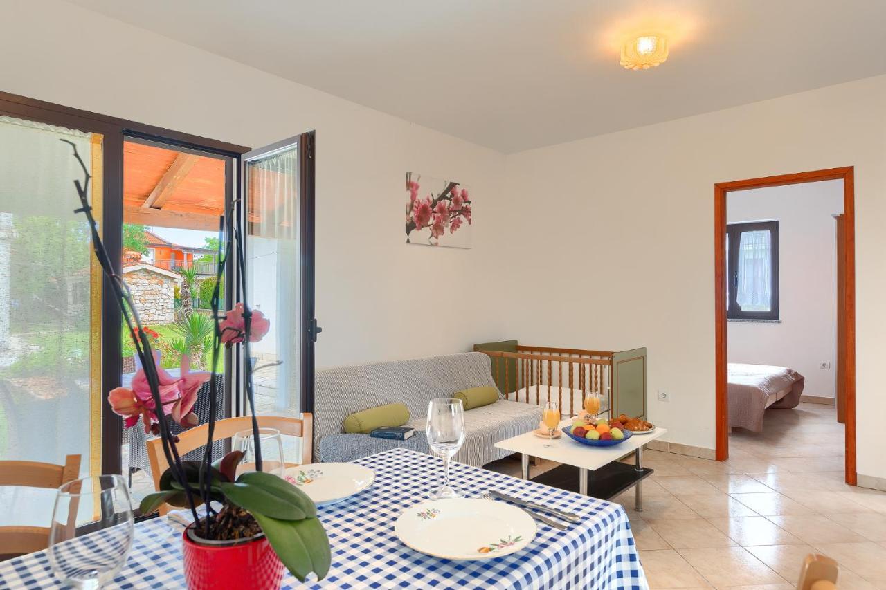 Apartmani Martina Пореч Экстерьер фото