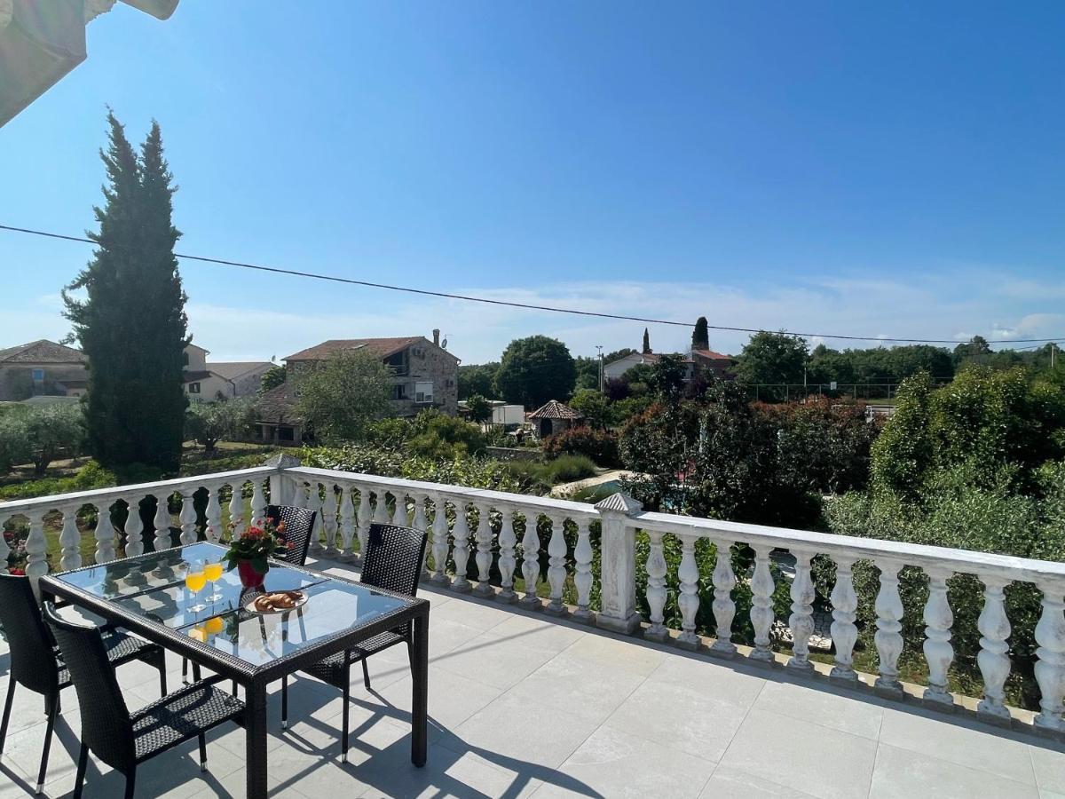 Apartmani Martina Пореч Экстерьер фото